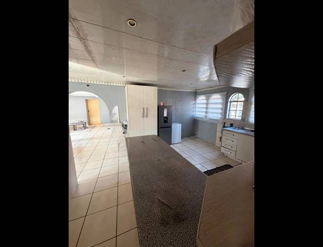 4 BEDROOM PROPERTY TO RENT IN DAWN PARK